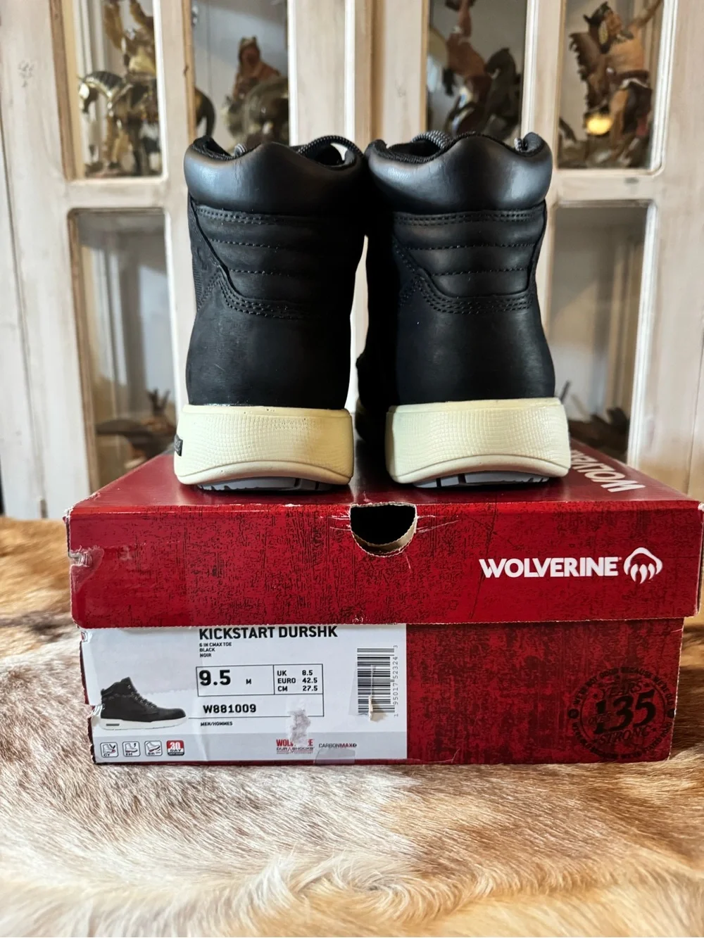 Men’s size 9.5 Wolverine boot Black, Lace Up Work Boots with Cream Sole. NWT - Picture 2 of 11